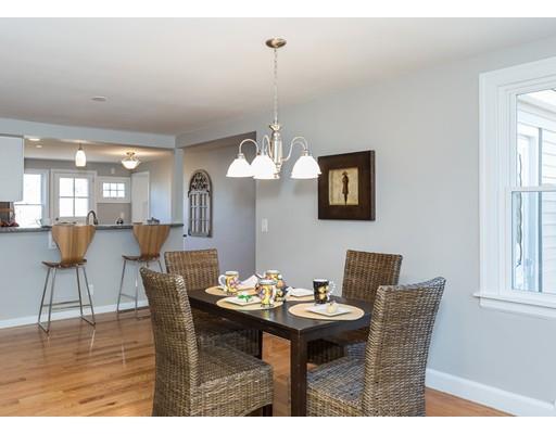 54 Oregon St, Springfield, MA 01118 photo 9