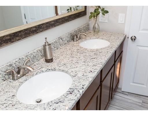 54 Oregon St, Springfield, MA 01118 photo 22