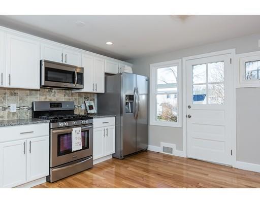 54 Oregon St, Springfield, MA 01118 photo 4