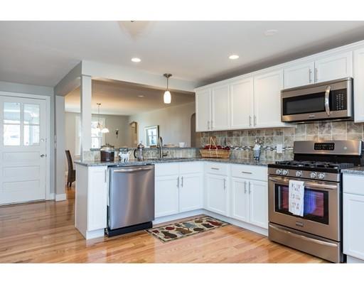 54 Oregon St, Springfield, MA 01118 photo 3