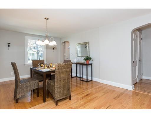 54 Oregon St, Springfield, MA 01118 photo 8