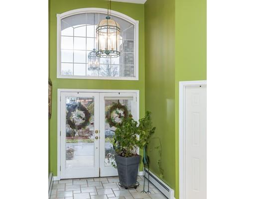 7 Spring St, Ludlow, MA 01056 photo 2