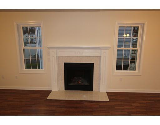 9 Bittersweet Blvd, Worcester, MA 01607 photo 5