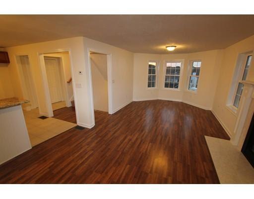 9 Bittersweet Blvd, Worcester, MA 01607 photo 4