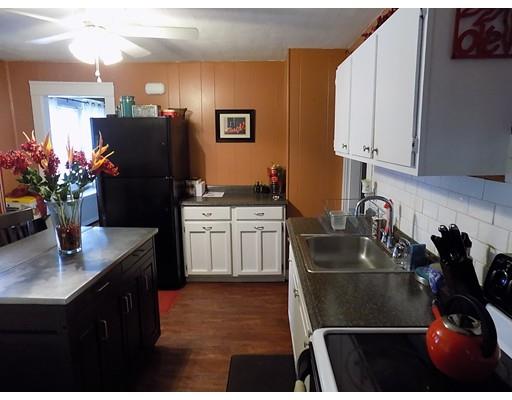 35 Redlands St, Springfield, MA 01104 photo 6