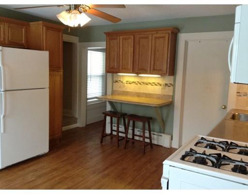 28 Everett St, Easthampton, MA 01027 photo 12