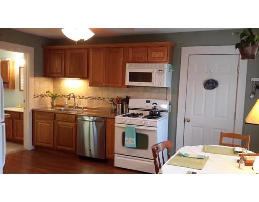 28 Everett St, Easthampton, MA 01027 photo 11