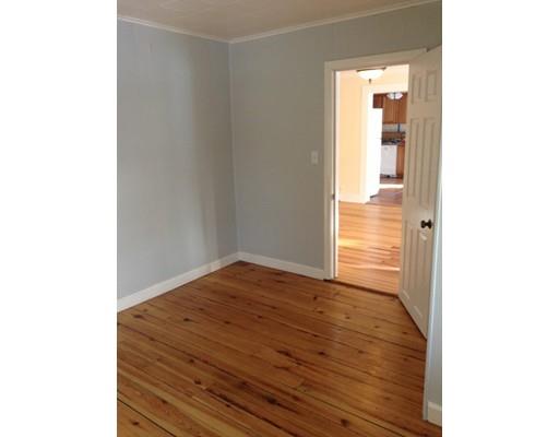 28 Everett St, Easthampton, MA 01027 photo 9