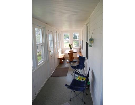 28 Everett St, Easthampton, MA 01027 photo 6
