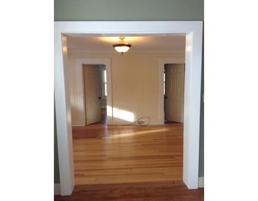 28 Everett St, Easthampton, MA 01027 photo 8