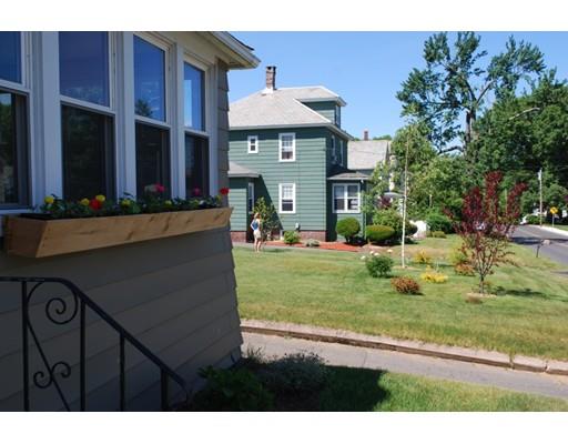 28 Everett St, Easthampton, MA 01027 photo 2