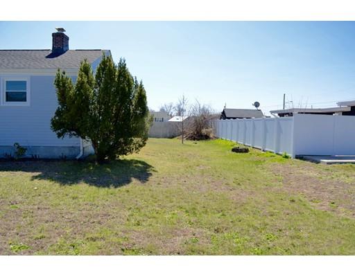 38 Judith St, Springfield, MA 01118 photo 3