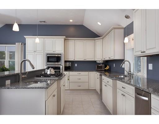 200 Temi Rd, Raynham, MA 02767 photo 2