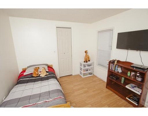 90 Parkerview St, Springfield, MA 01129 photo 11