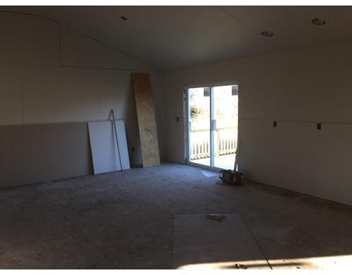 79 Frederick St, Fall River, MA 02721 photo 8