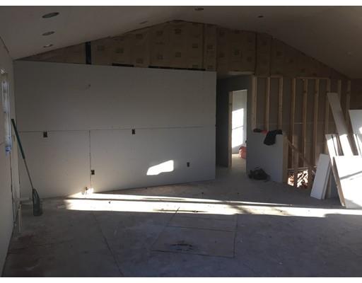 79 Frederick St, Fall River, MA 02721 photo 9