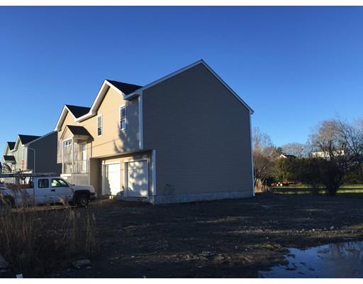 79 Frederick St, Fall River, MA 02721 photo 3