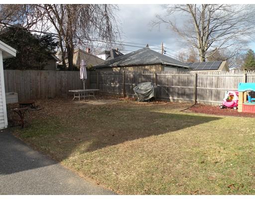 114 Brunswick St, Springfield, MA 01108 photo 4