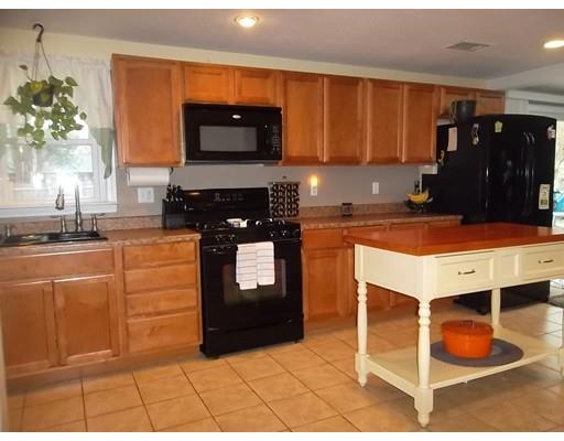 16 Parker Dr, Wareham, MA 02571 photo 2