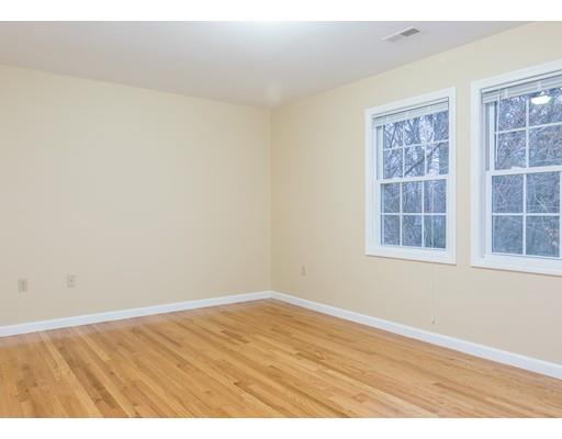 92 Upton St, Springfield, MA 01104 photo 19