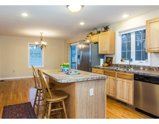 92 Upton St, Springfield, MA 01104 photo 12