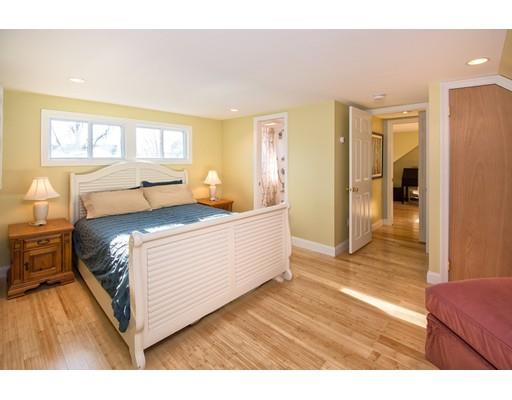 2 G St, Hull, MA 02045 photo 12