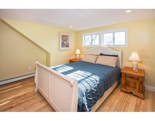 2 G St, Hull, MA 02045 photo 13