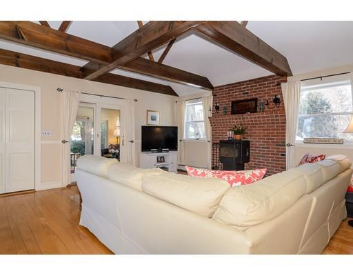 22 Howe Rd, Needham, MA 02492 photo 5