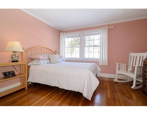22 Howe Rd, Needham, MA 02492 photo 14