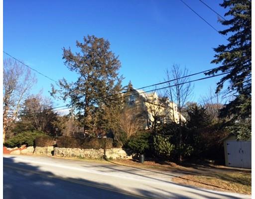 129 Kilby St, Hingham, MA 02043 photo 2