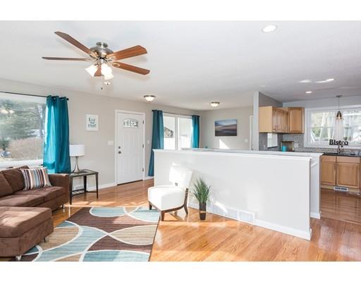 54 Ellendale Cir, Springfield, MA 01128 photo 1