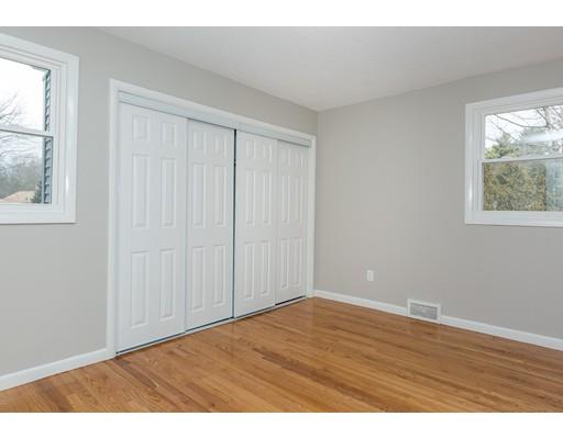 54 Ellendale Cir, Springfield, MA 01128 photo 15