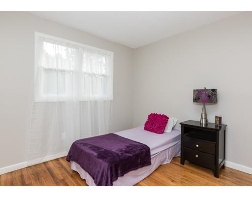 54 Ellendale Cir, Springfield, MA 01128 photo 21