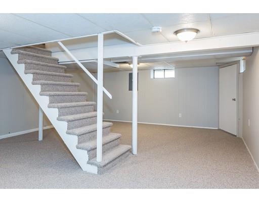 54 Ellendale Cir, Springfield, MA 01128 photo 23