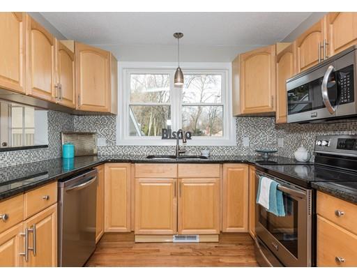 54 Ellendale Cir, Springfield, MA 01128 photo 11
