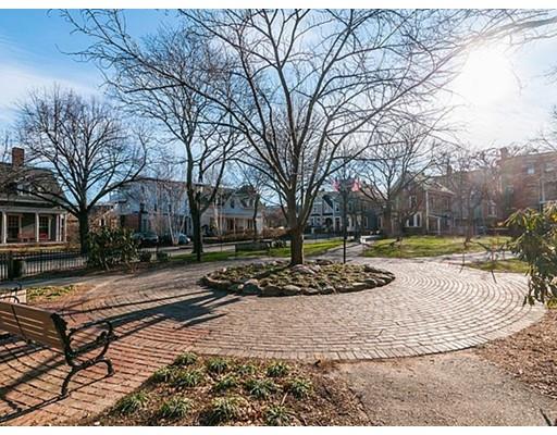 8 Perry St #2, Brookline, MA 02445 photo 4