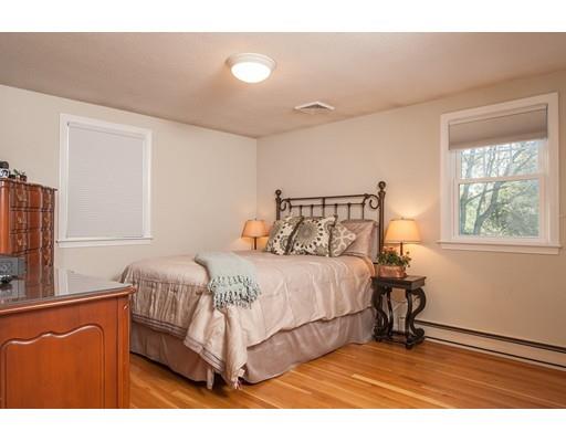 1081 Greendale Ave, Needham, MA 02492 photo 6