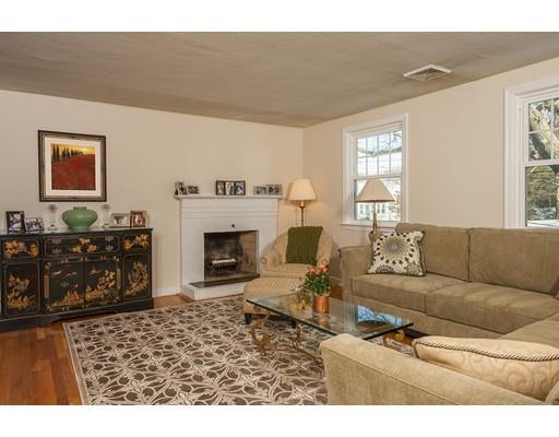 1081 Greendale Ave, Needham, MA 02492 photo 2