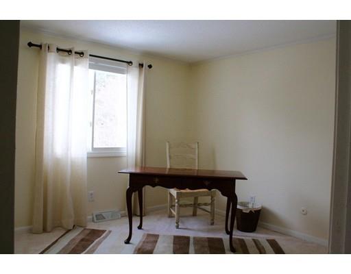 23 Hazeltine Rd, Upton, MA 01568 photo 10