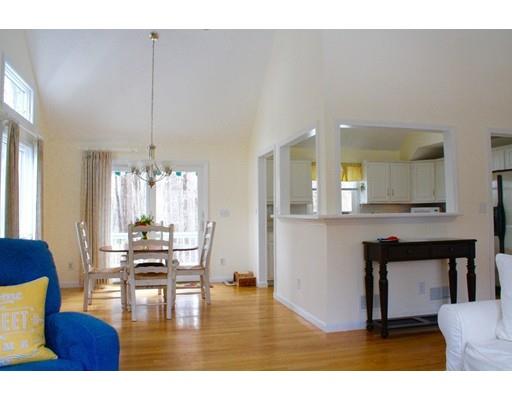 23 Hazeltine Rd, Upton, MA 01568 photo 5
