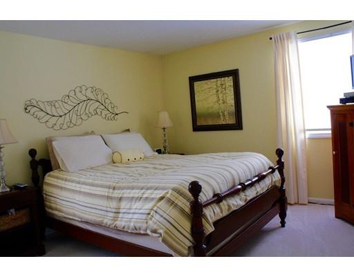23 Hazeltine Rd, Upton, MA 01568 photo 8