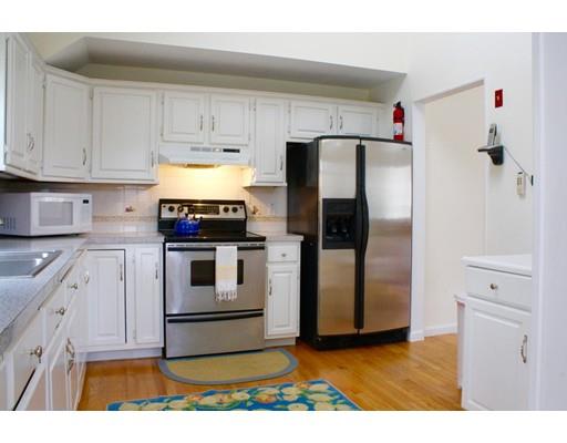 23 Hazeltine Rd, Upton, MA 01568 photo 2