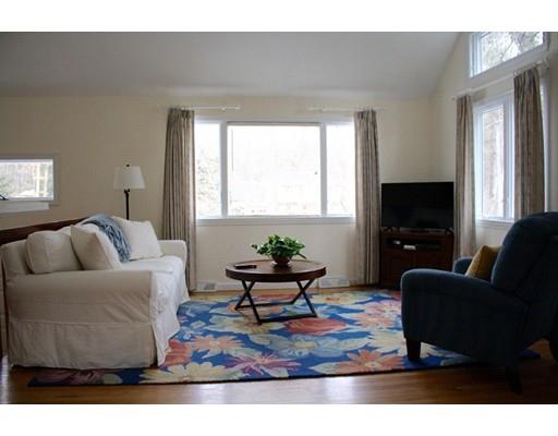 23 Hazeltine Rd, Upton, MA 01568 photo 3