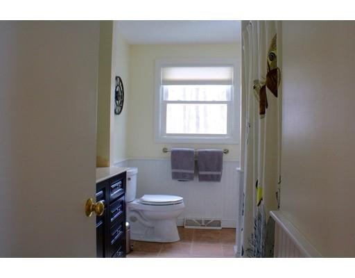 23 Hazeltine Rd, Upton, MA 01568 photo 7