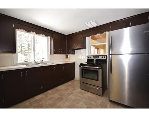 24 Gralia Dr, Springfield, MA 01128 photo 10