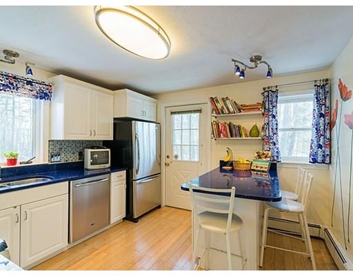 555 York St, Canton, MA 02021 photo 3