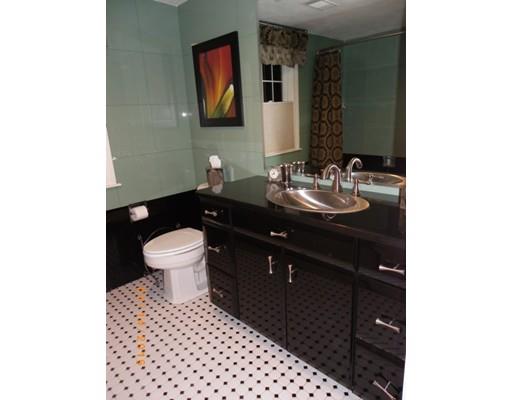 78 Cunningham St, Springfield, MA 01107 photo 8