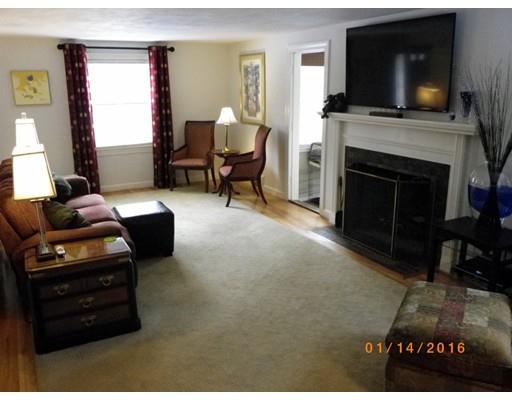 78 Cunningham St, Springfield, MA 01107 photo 7