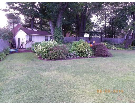78 Cunningham St, Springfield, MA 01107 photo 2