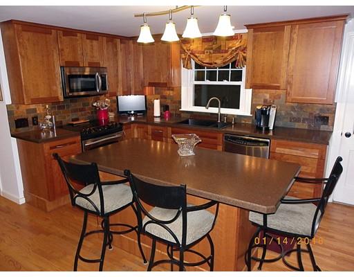 78 Cunningham St, Springfield, MA 01107 photo 4